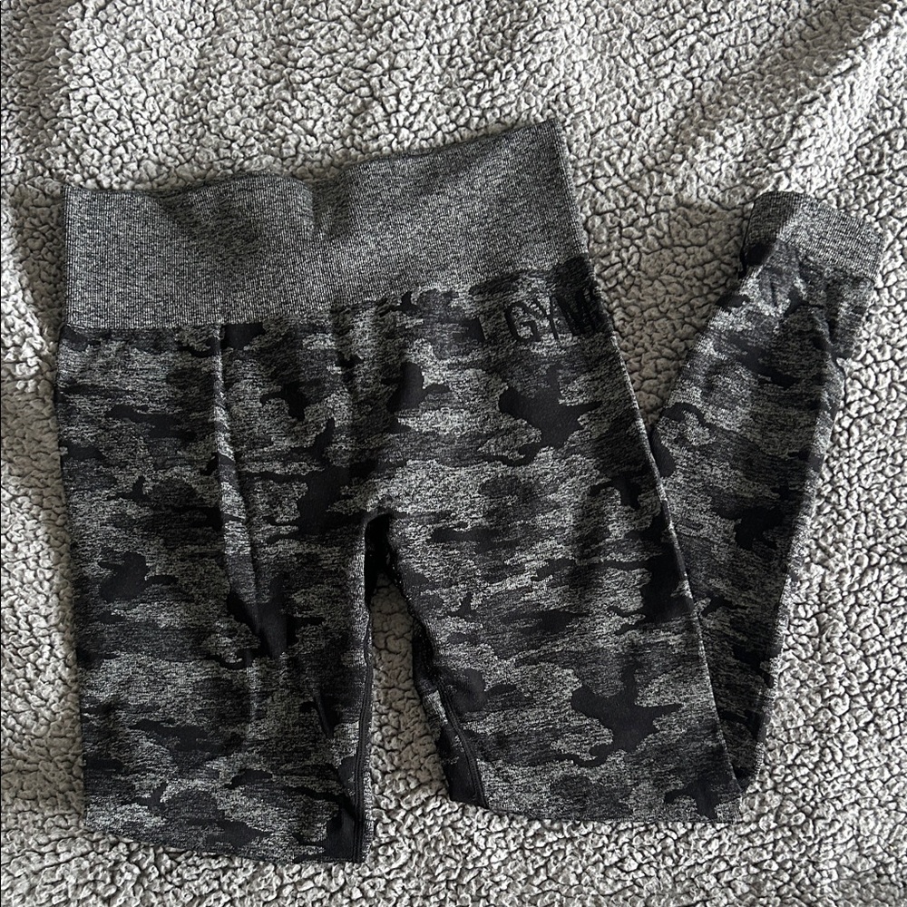 Gymshark Black and Gray Camo Leggings